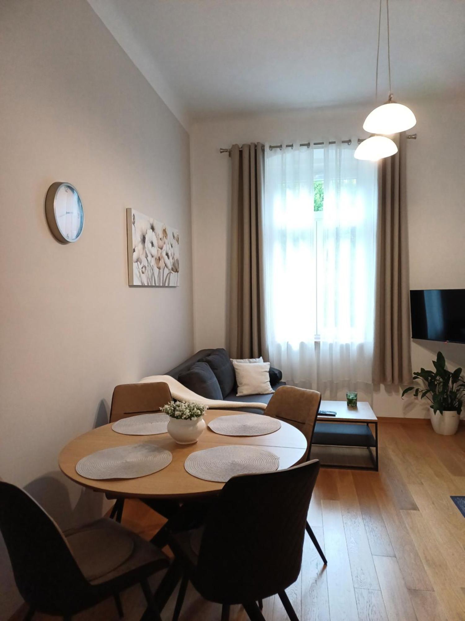 Apartment Zdenka - 100 M From The Beach Опатия Экстерьер фото